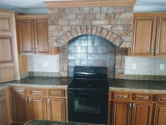 4th image of 863 SW Catherine Ln