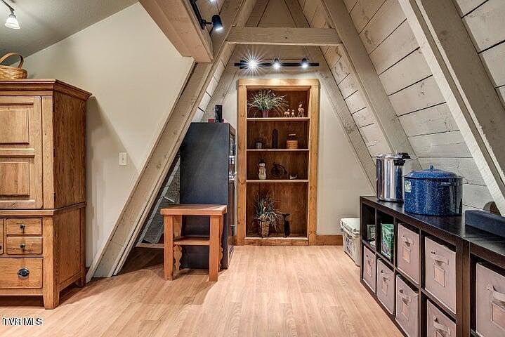 19th image of 301 Cabin Orchard Rd