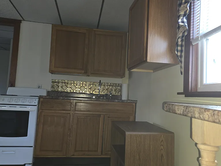 69 Redington St — Photo 2
