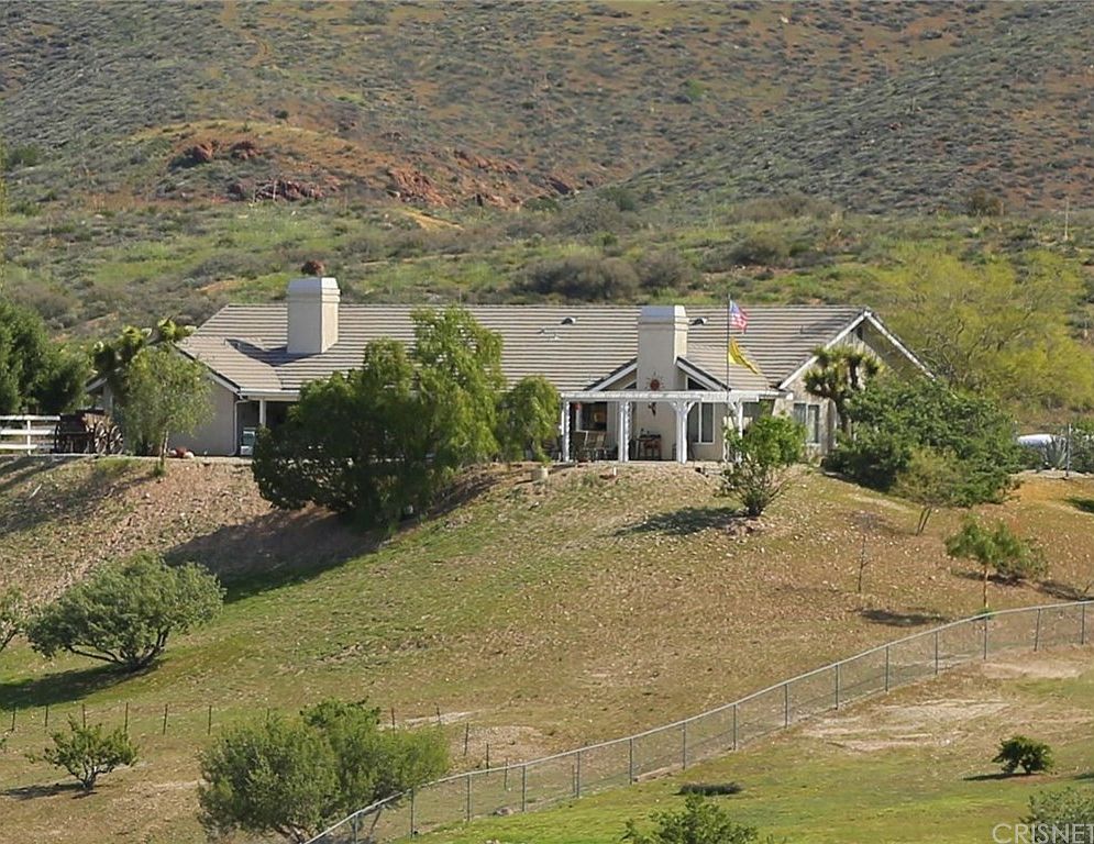 32065 Calle Vis, Agua Dulce, CA 91390 Zillow