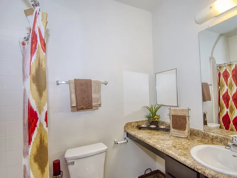 Well-maintained bathroom for everyday use
