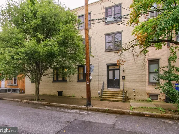 1701 Green Ct, Harrisburg, PA 17110