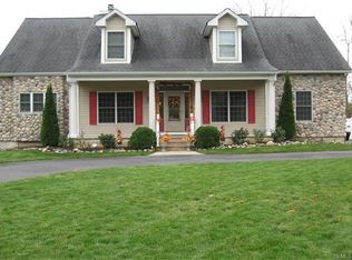 37 Fairview Ter, Manahawkin, NJ 08050