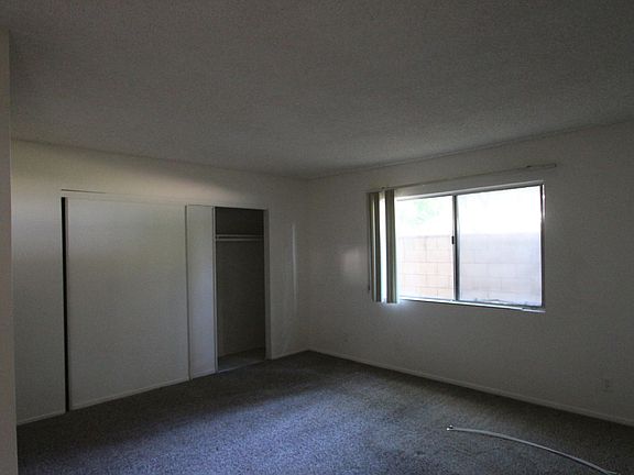 5th image of 3496 Columbia Dr
