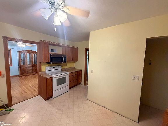 23rd image of 20862 H Ave