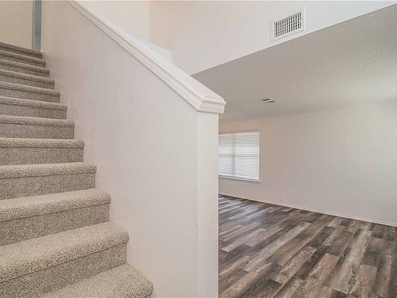 4th image of 912 Wintercreek Dr