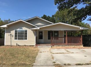 108 Warner St, Thomasville, NC 27360