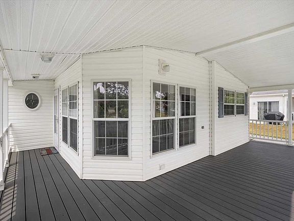 4th image of 28 Vero Dr