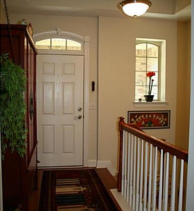 4th image of 76 Aspen Ct