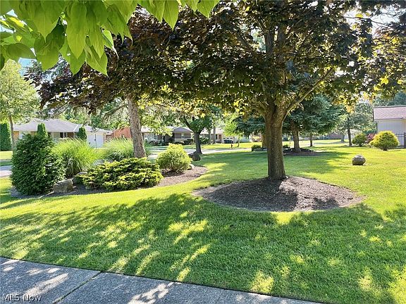3rd image of 1895 Dunellon Dr