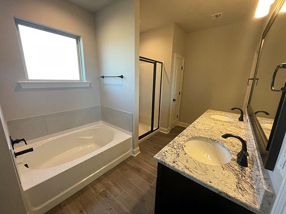 4th image of 2505 Red Knot Dr