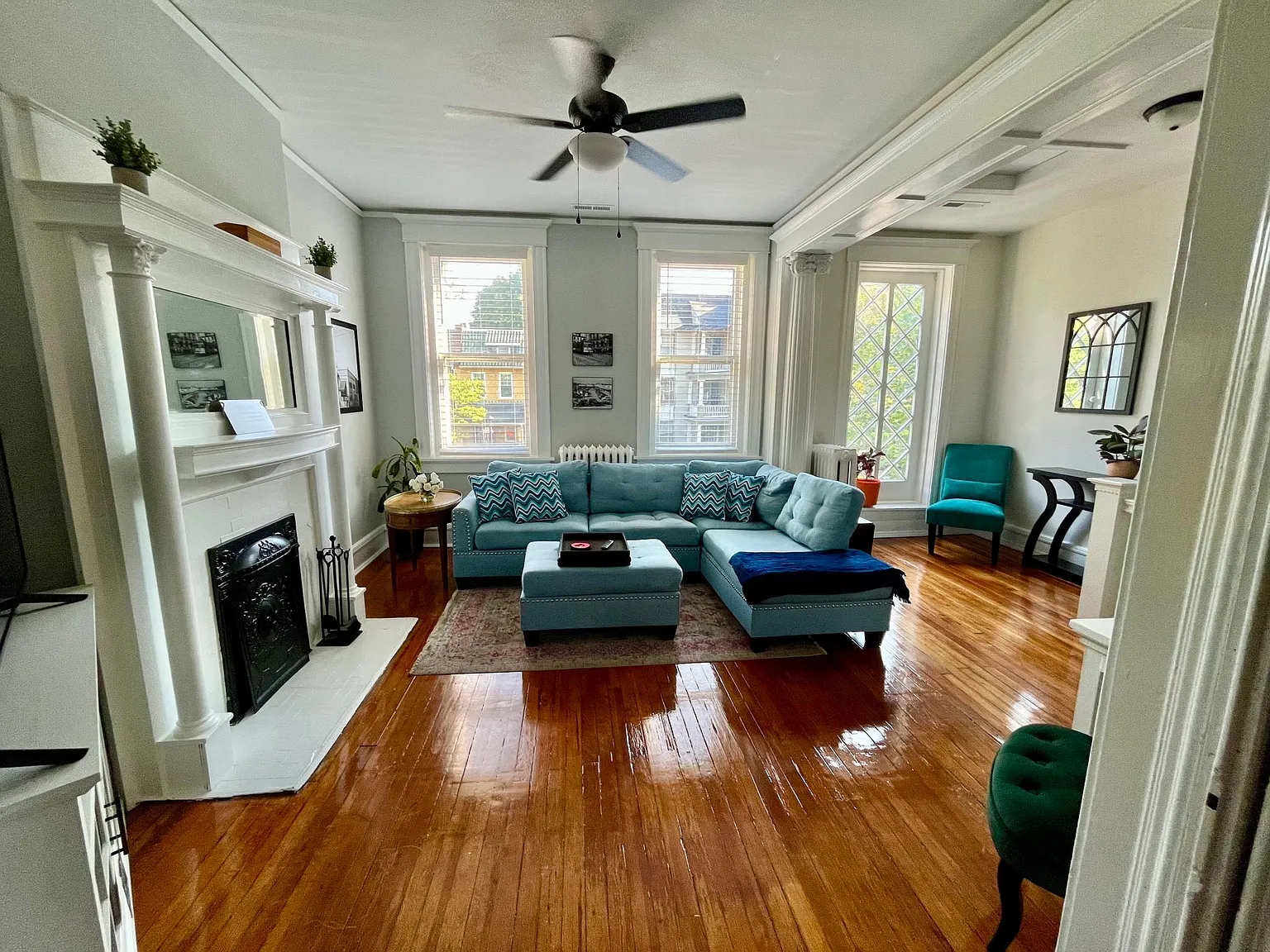2318 Floyd Ave — Photo 4