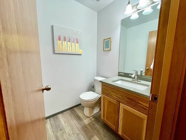 145 N Tamarack St — Photo 12