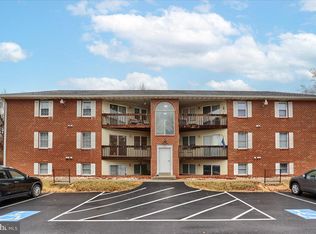 2712 Lisburn Rd APT 201, Camp Hill, PA 17011
