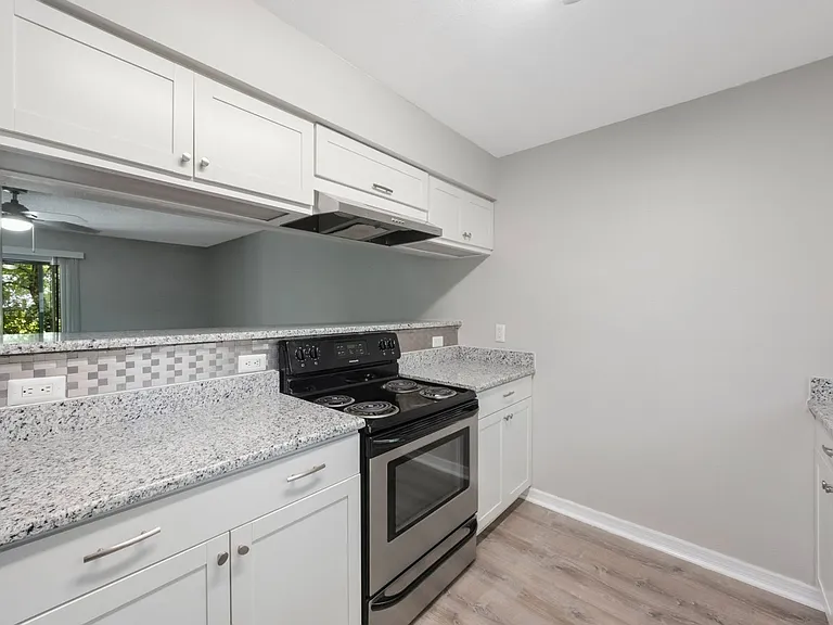 500 9th Ave S #B3 — Photo 7