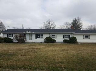 479 6th St SE, Linton, IN 47441