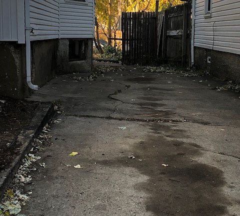 4th image of 311 Pleasant Ave