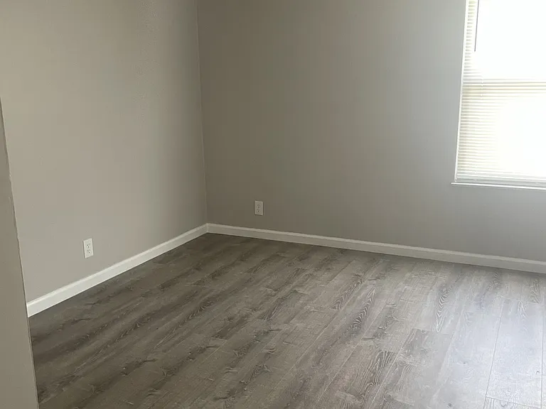 4800 Scheel Rd #ROAD6 — Photo 5