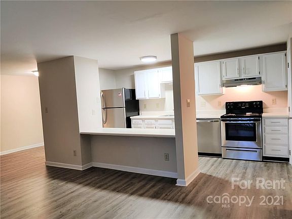 3rd image of 9530 Shannon Green Dr APT F