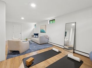 128 West Ave, Darien, CT 06820