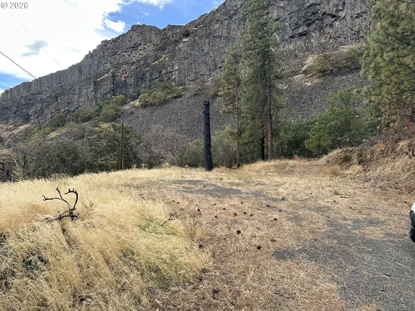 4541 Basalt St W, The Dalles, OR 97058