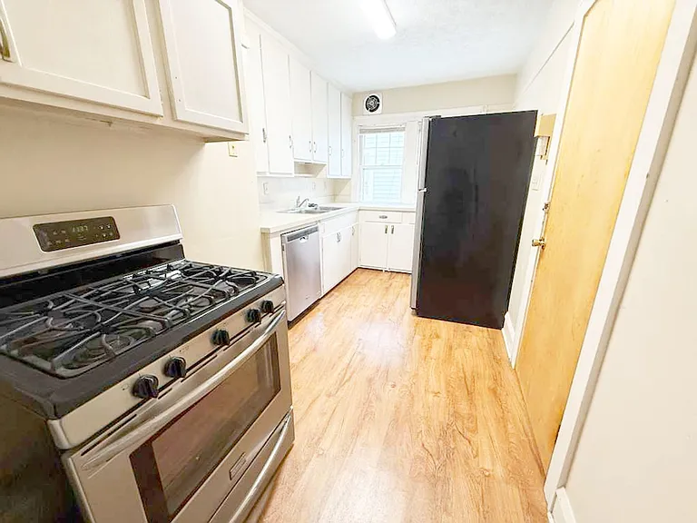 18231 Winslow Rd — Photo 4