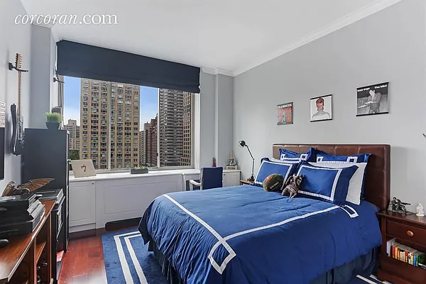 Sold by Corcoran | media 7