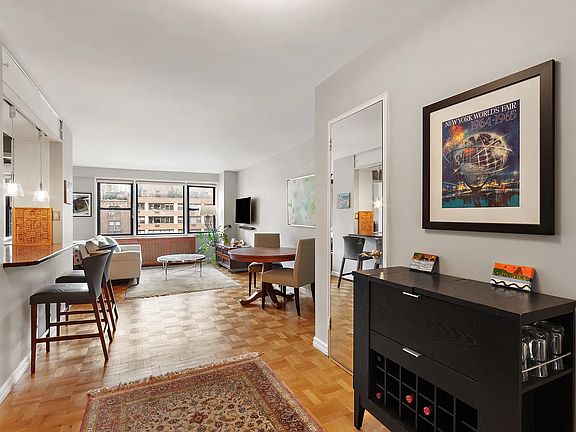 2nd image of 345 E 52nd St APT 9B