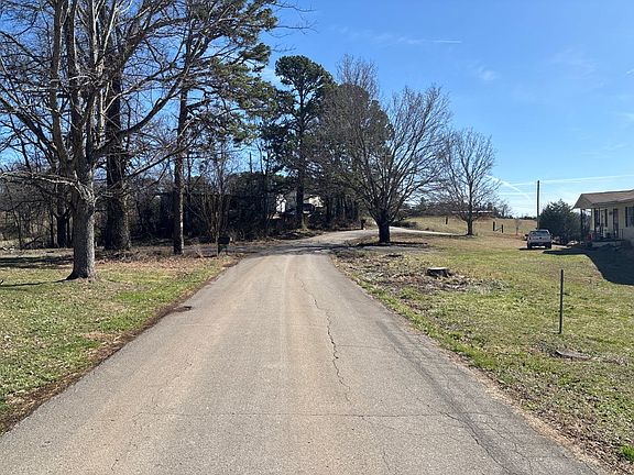 4th image of 1247 Cloyds Church Rd