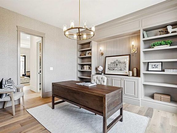 3rd image of 151 W Watermark Ave