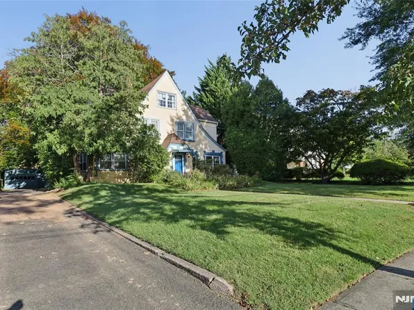 156 Cornell Avenue, Hawthorne, NJ 07506