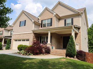 5522 Leaf Ridge Ln, Buford, GA 30518