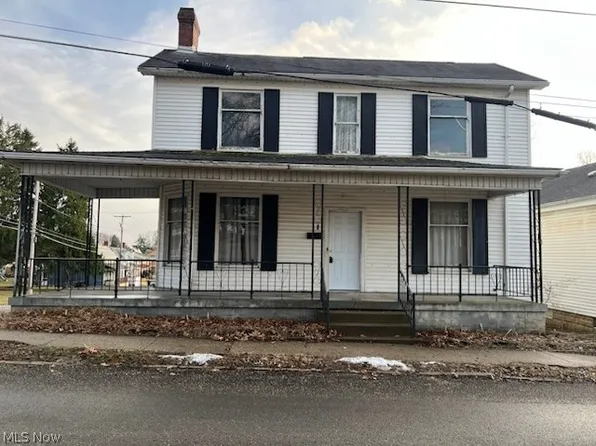 202 Walton Ave, Barnesville, OH 43713