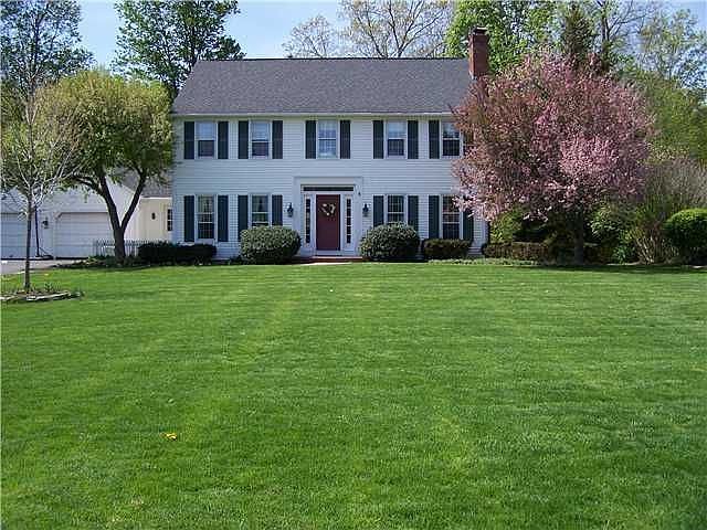 1st image of 30 Le Pere Dr