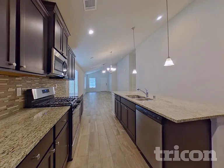 9829 Glen Brook Ln — Photo 5