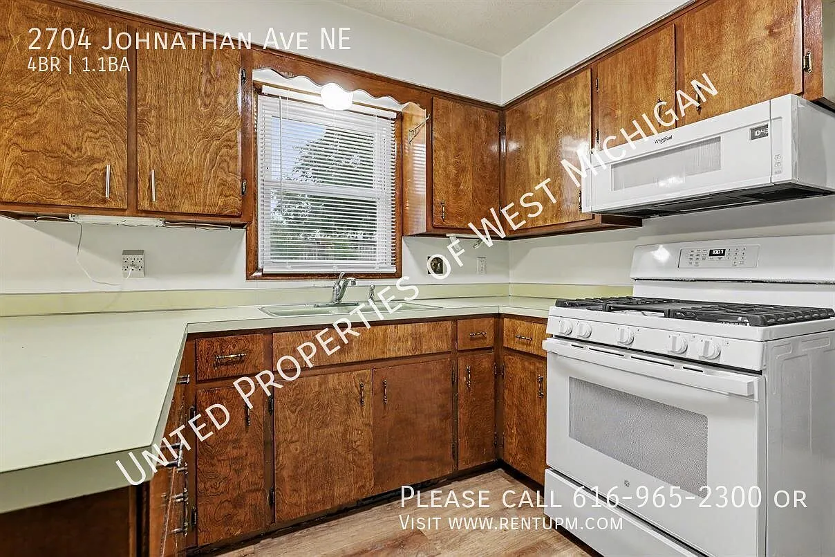 Market Title: Available Now! | 4 bedroom, 1.5 Bathroom Single Family Home Near Knapps Corner | Su... — Photo 3