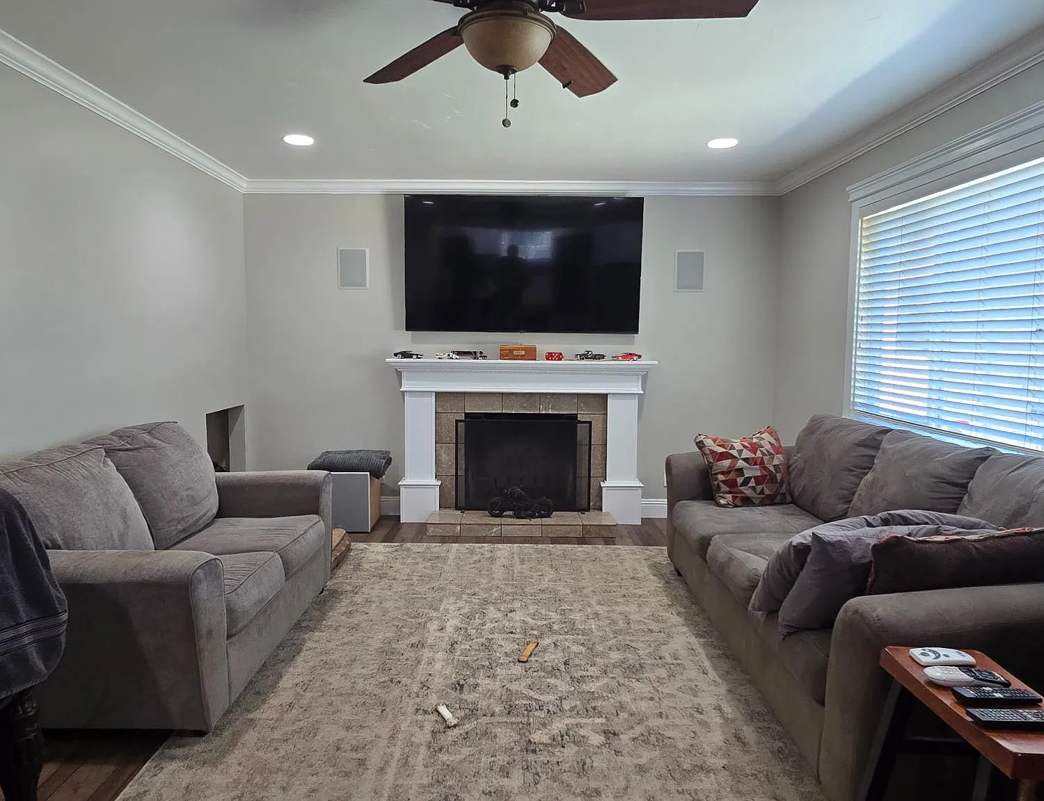 3 bed, 1160 sqft, $3,200 — Photo 2
