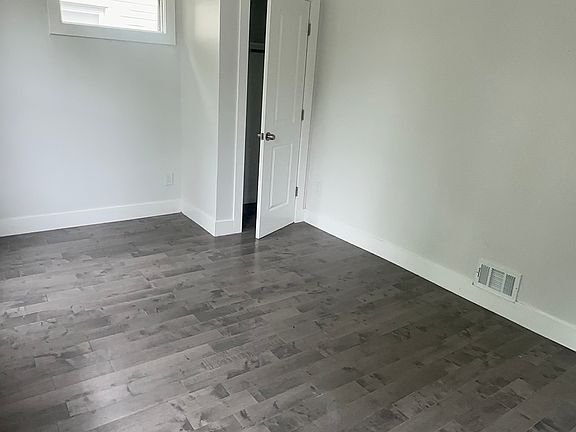 3rd image of 21 Oak St #1
