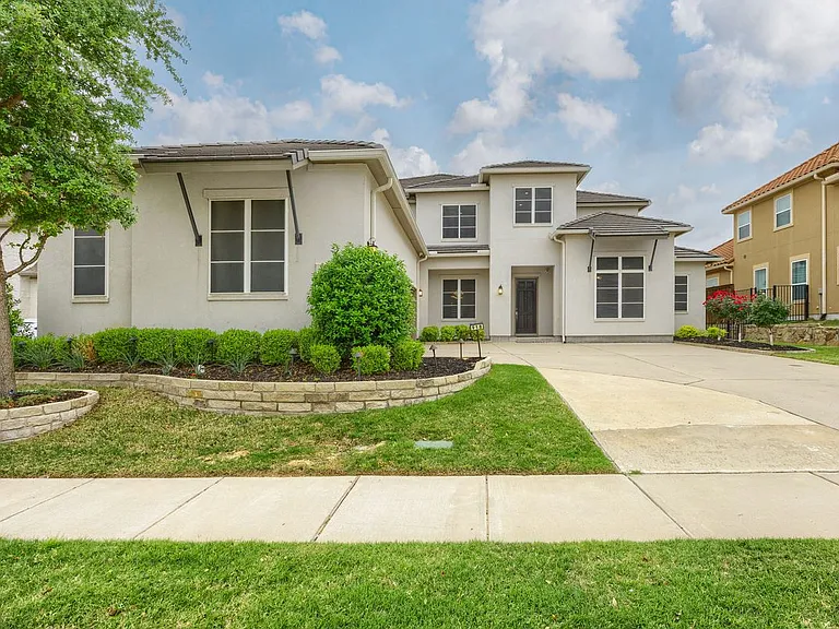 918 Sydney Ln — Photo 47