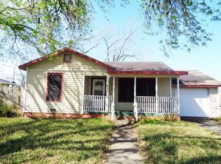 905 Du Pont Ave, Victoria, TX 77901