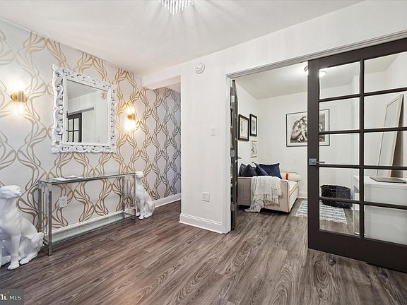 3rd image of 604 S Washington Sq APT 2514