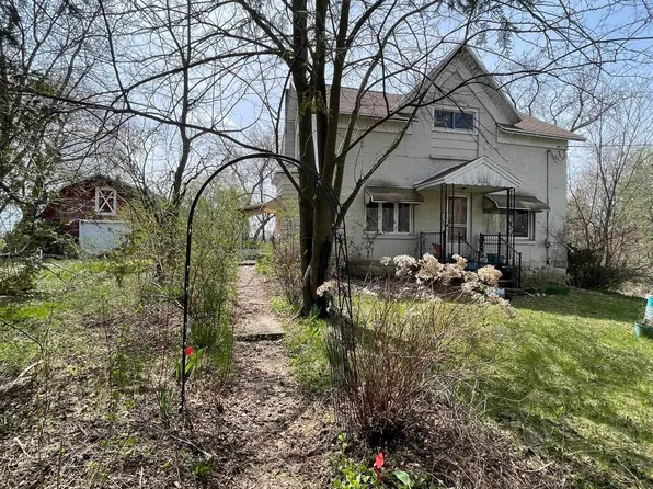 W2445 Main St, Bonduel, WI 54107