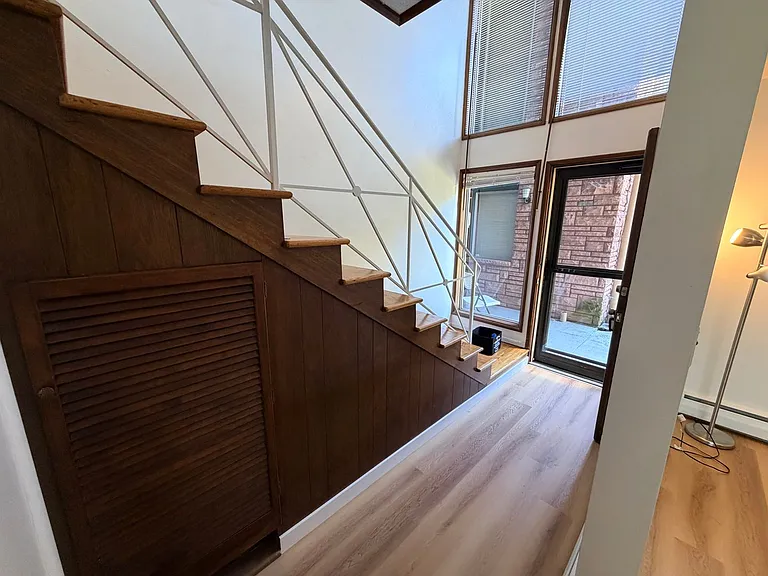 7640 SE Yamhill St #7 — Photo 4