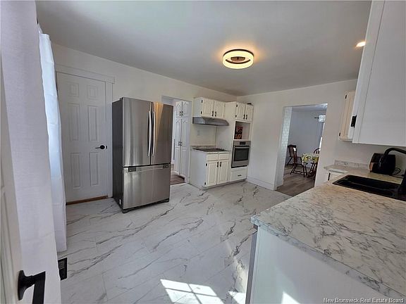 5th image of 38 Centennial Dr