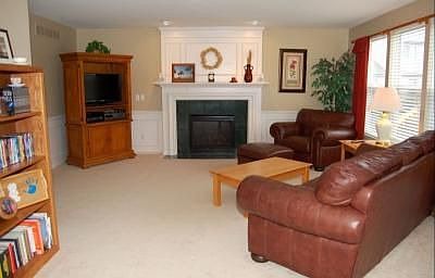 4th image of 7740 Dover Dr