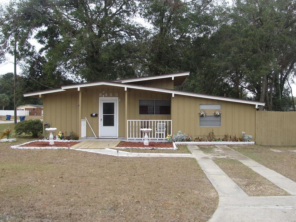 1st image of 6423 Terry Parker Dr N