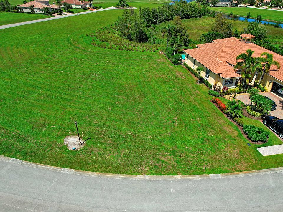 1st image of 119 SE Via San Marino
