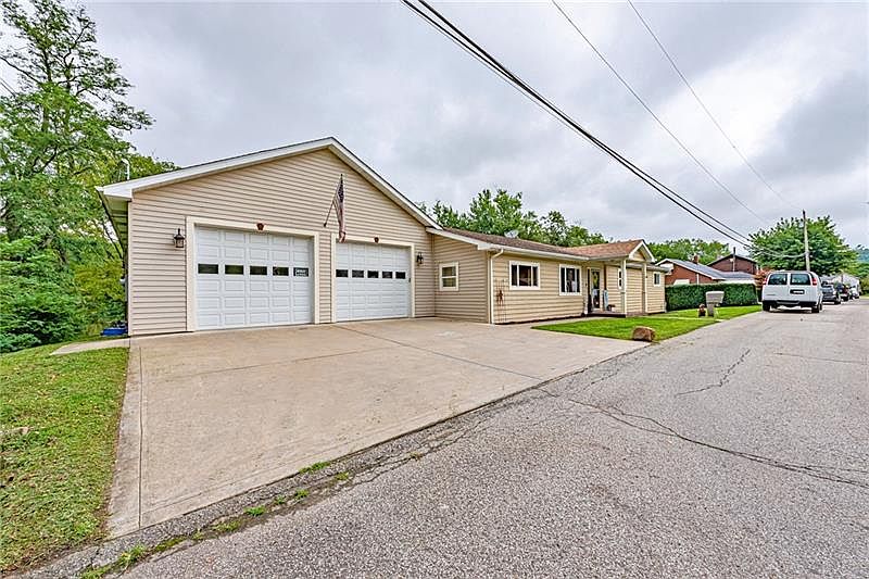 5905 Hart St, Mckeesport, PA 15135 Zillow