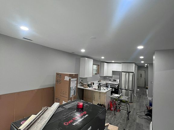 5th image of 1742 N Saint Louis Ave Unit 1