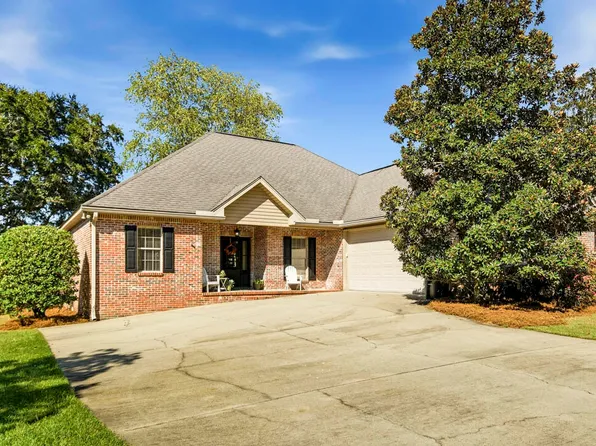 109 Candelabra St, Petal, MS 39465